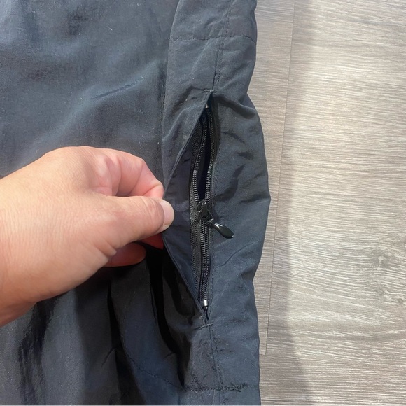 REI Women’s‎ Hiking Pants Black Nylon Drawstring Waist UPF 50+ Size 10 - Picture 6 of 10